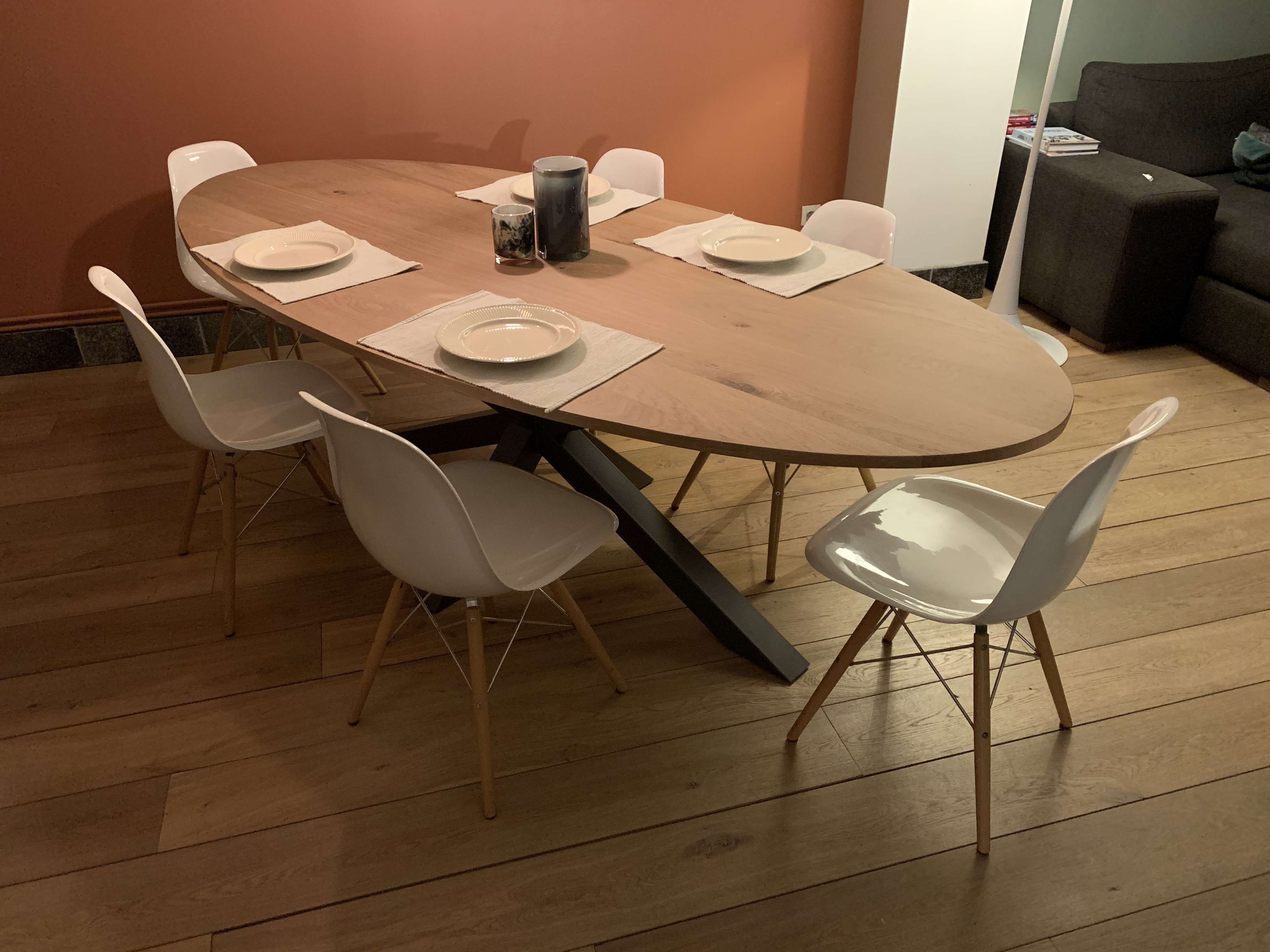 table de salle à manger en chêne massif oval